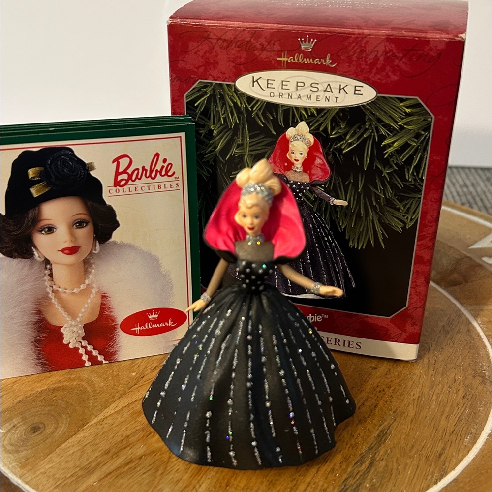 ❌last chance to buy ❌ Hallmark Keepsake Holiday Barbie NEW 1998 6th in series